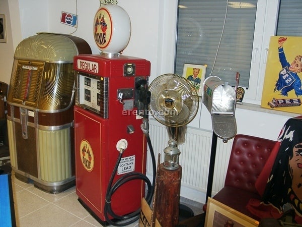 Dekoration Original amerikanische Tanksäule, von 1951 – 3