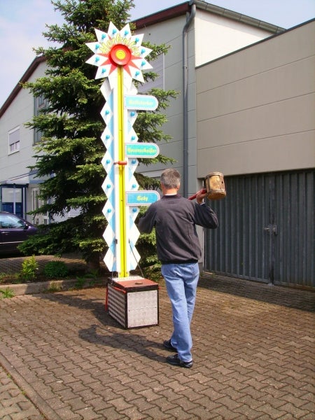 Hau den Lukas mit Kirmesbeleuchtung