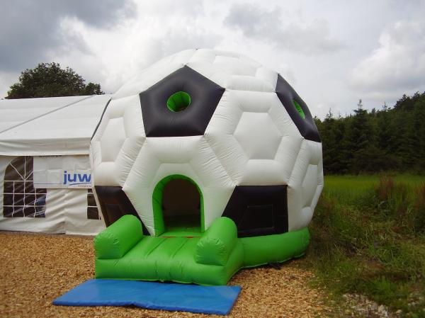 Hüpfburg Fußball – 2