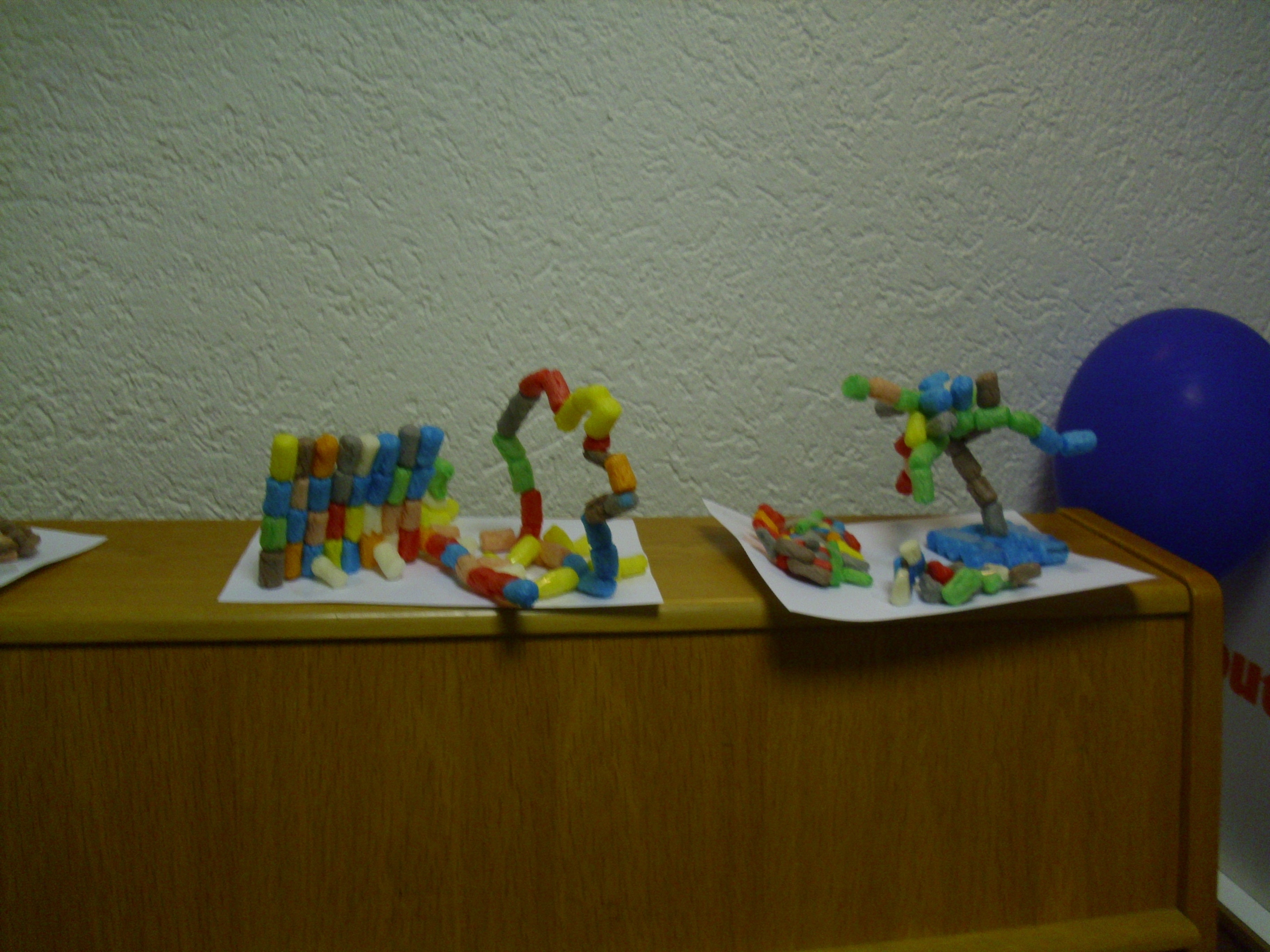 Mal- und Bastelstation ; Bastelstation "Playmais" / Kreativstation / Basteln