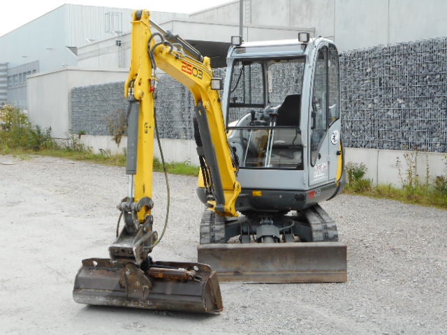 Raupenbagger WN 2503 mit Schild und hydr. G-Wanne oder Tieflöffel 30 u. 50 cm – 2