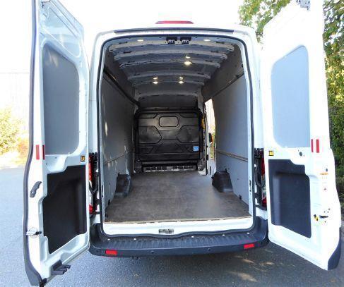 Kastenfahrzeug Ford Transit Laderaumlänge 4m; 3,5to Gesamtgewicht zu fahren – 2