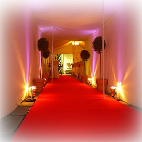 roter Teppich mit Filmfolie (je m²), Messeteppich – 4