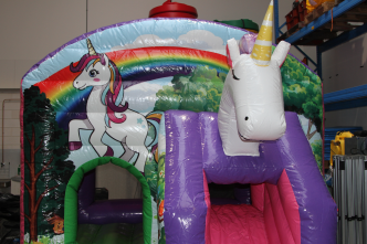 Hüpfburg kleine Einhorn mieten – 3,9 x 2,8 x 2,5 m für Geburtstage & Feste