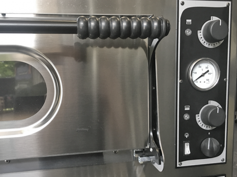 Pizzaofen Profi doppelt mieten – italienischer Schamott-Ofen, 8 Pizzen bis 32 cm – 4