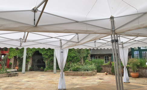 Faltzelt 5 x 10 m mieten – 50 m² Set aus 2 Zelten inkl. Holzboden – 4