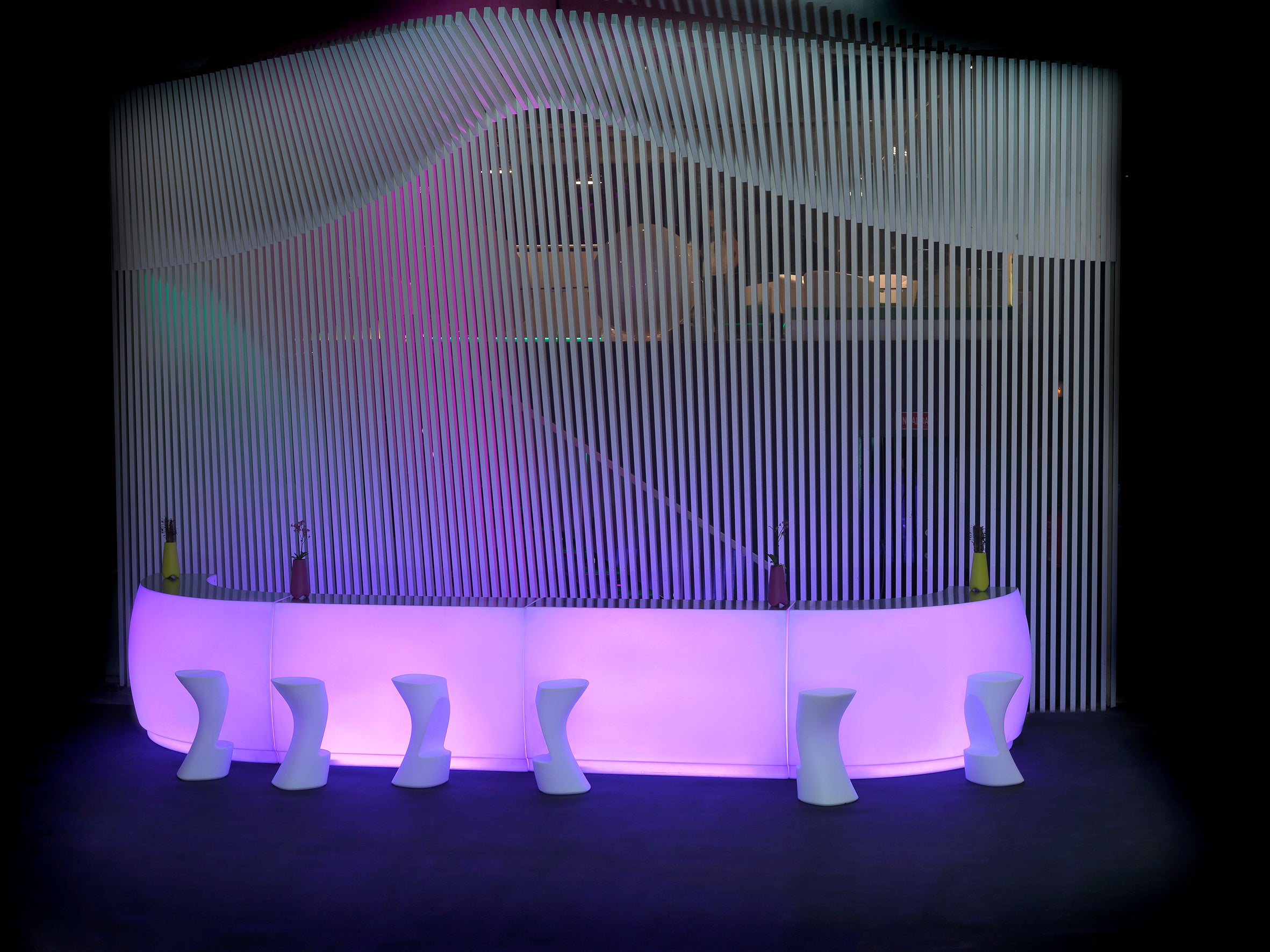 LED Bar FIESTA mieten – Multicolour beleuchtet, multifunktional – 3