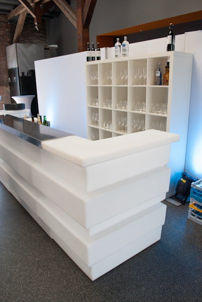 Cocktailbar / leuchtende Bar / Eckelement TETRIS weiß beleuchtet – 3