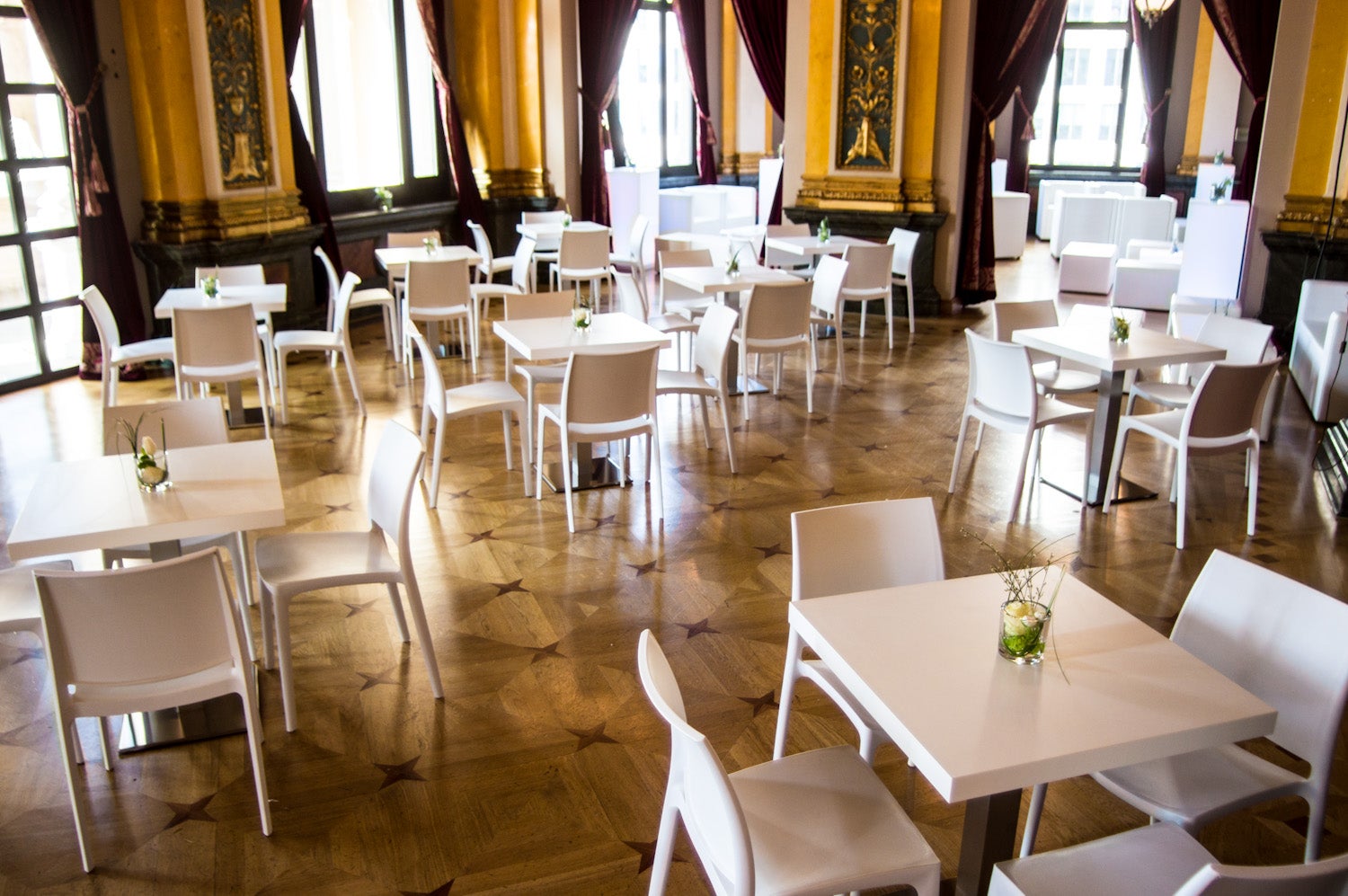 Bistrotisch / Tisch INOX BISTRO in matt-weiß und Edelstahl – 2
