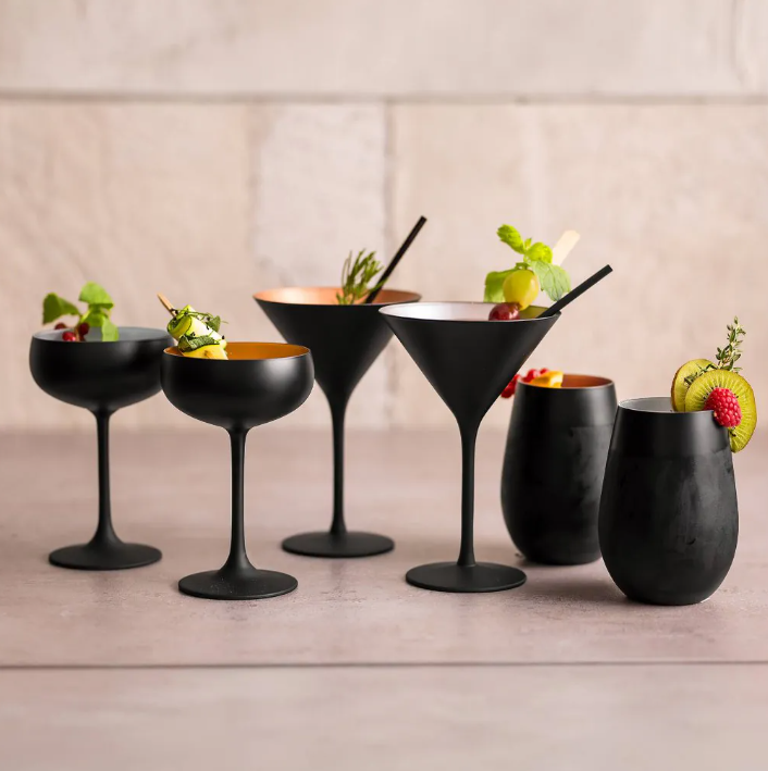 Becher Joleen schwarz mieten – edles Design mit silbernem Innenleben – 3