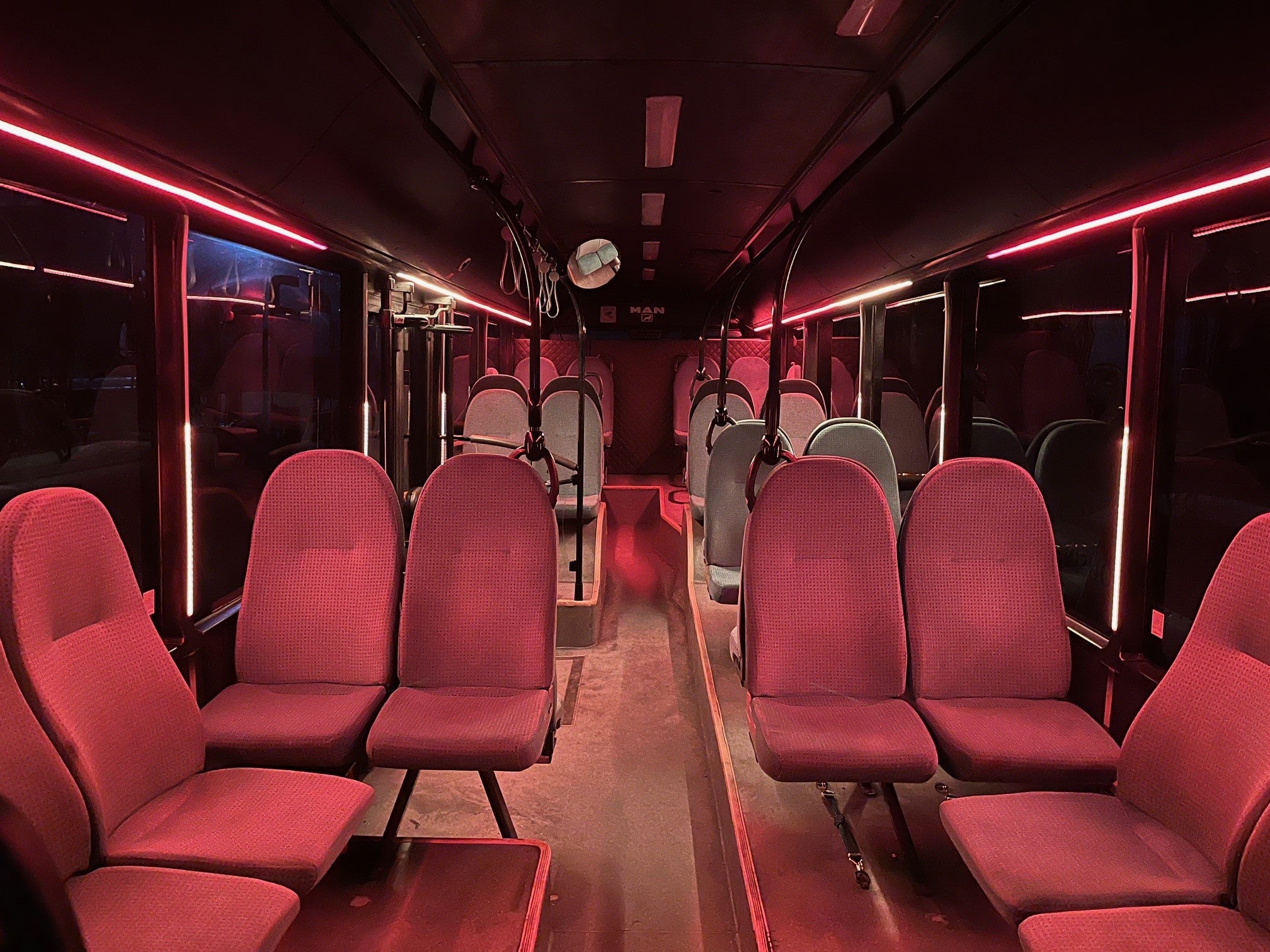 Partybus mieten für bis zu 45 Personen in Köln - Düsseldorf - Bochum und ganz NRW – 2