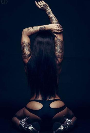 Stripperin Caro für Stripshows buchen – 2