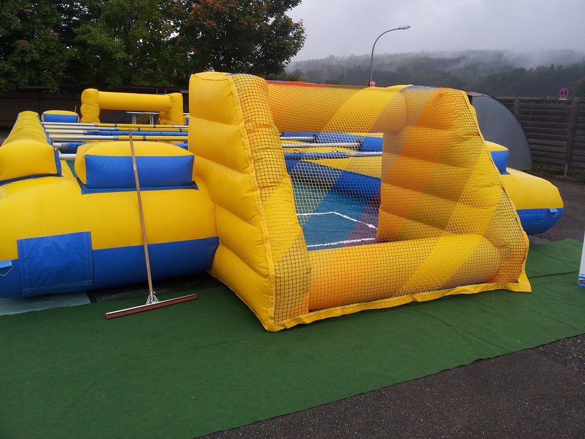 Human Table Soccer ~ Menschenkicker ~ XXL Kicker ~ Riesenkicker ~ HTS ~ Lebendkicker ~ Gauditurnier ~ Turnier ~ bei spass-events – 2