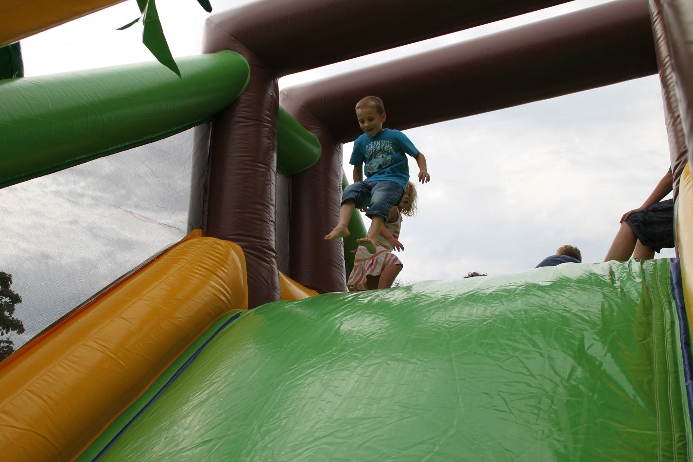 Jungle Track ~ Hindernisparcour ~ Hüpfburg ~ Springburg ~ Multiplay ~ bei spass-events – 3