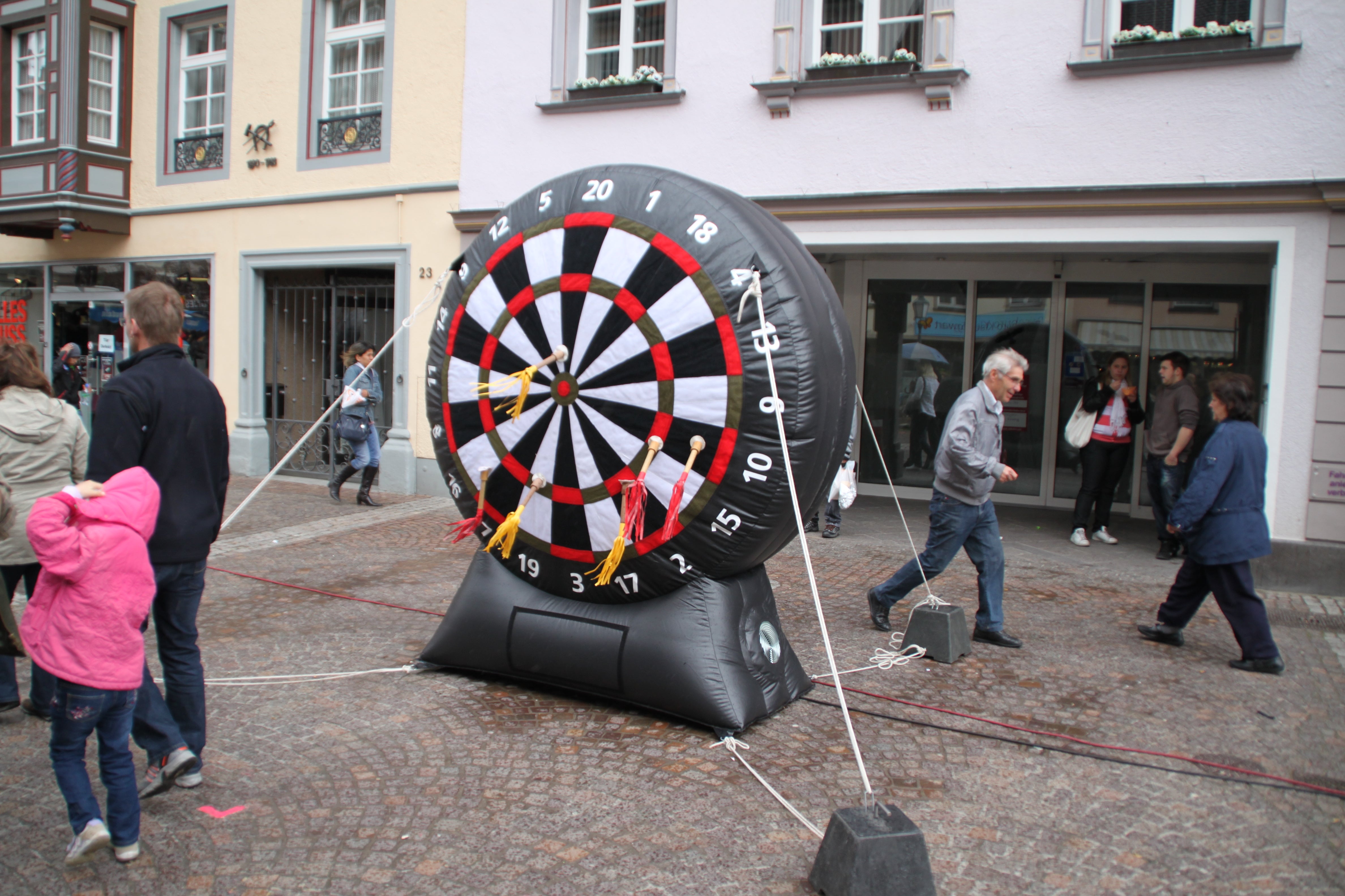 Dartscheibe ~ DART XXL ~ Riesendart ~ Dartspiel ~ bei spass-events – 4