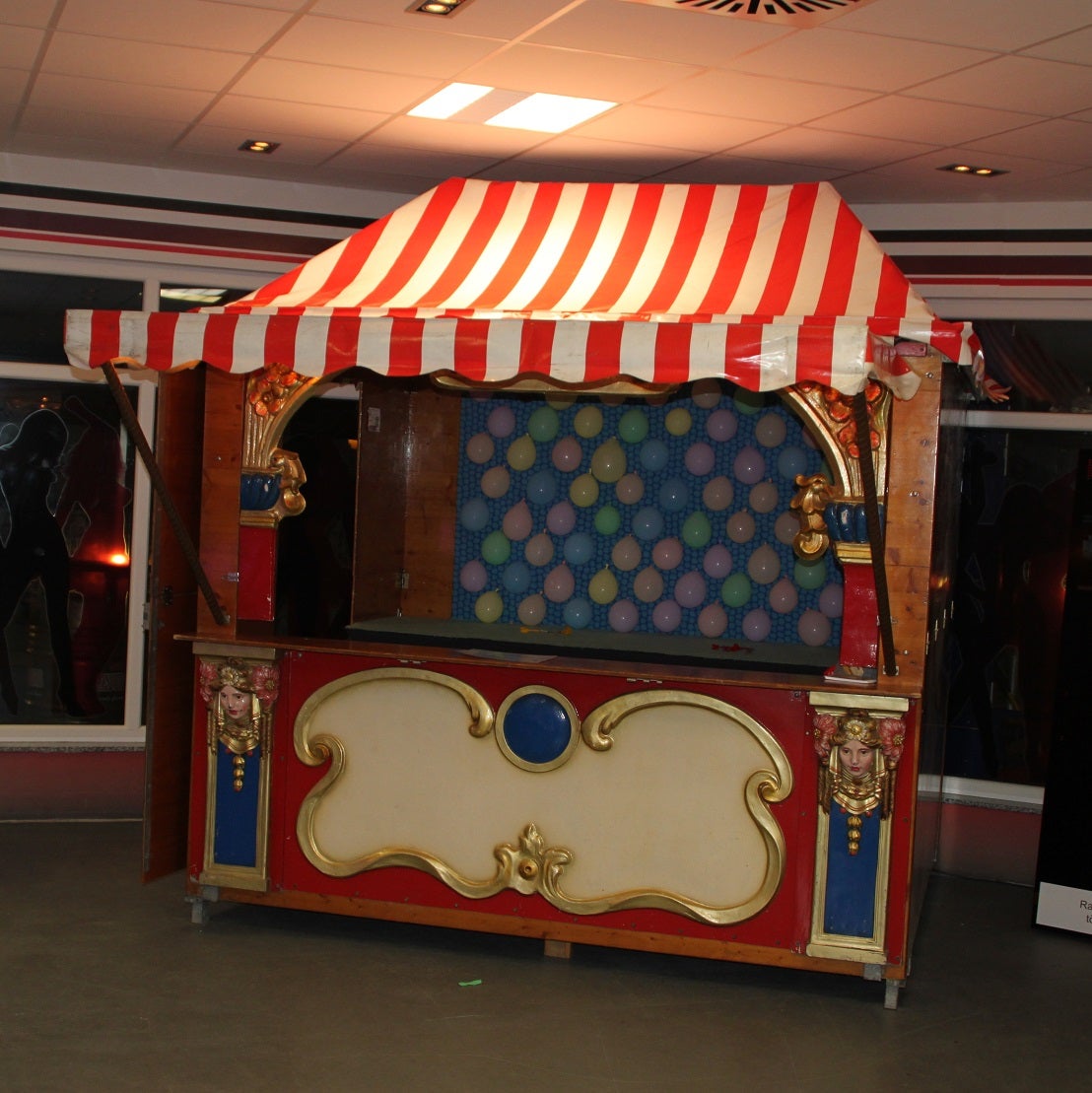 Nostalgie-Bude ~ Nostalgiebude ~ nostalgische Bude ~ Catering ~ Marktbude ~ Dosen werfen ~ Pfeil werfen ~ Ringe werfen ~ bei spass-events – 3