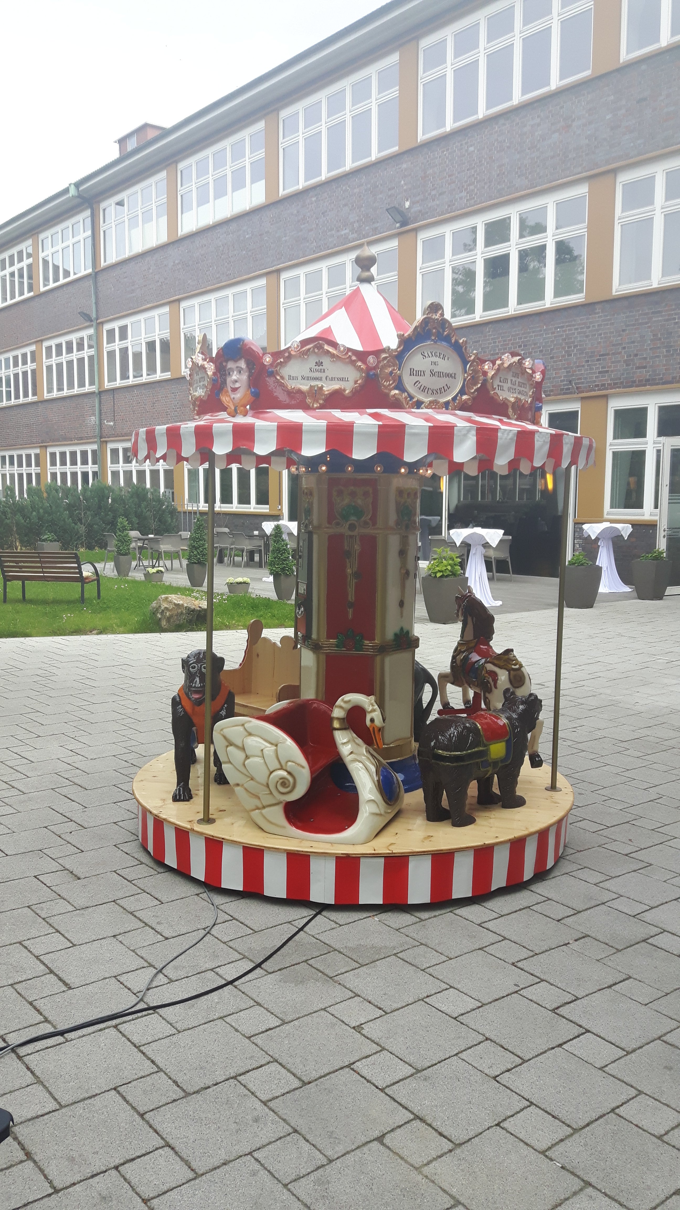 Nostalgie Karussell ~ 8 Sitzer Kinderkarussell ~ Carussell – 2