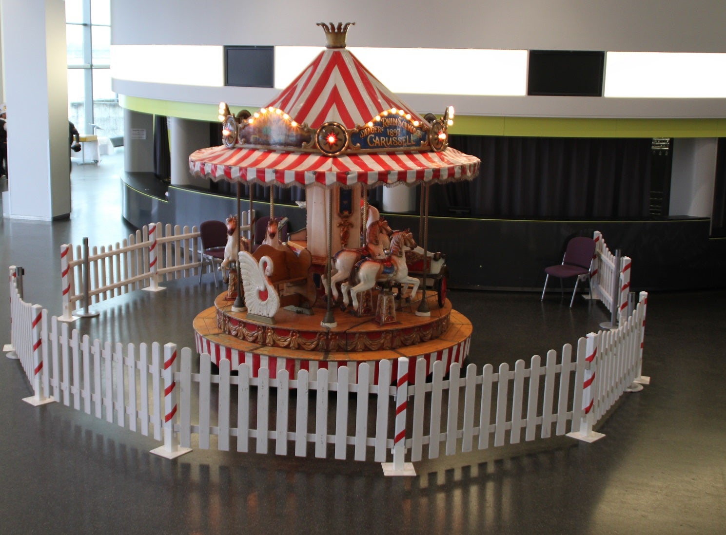 Nostalgie Karussell ~ 12 Sitzer Kinderkarussell ~ Carussell ~ bei spass-events – 4
