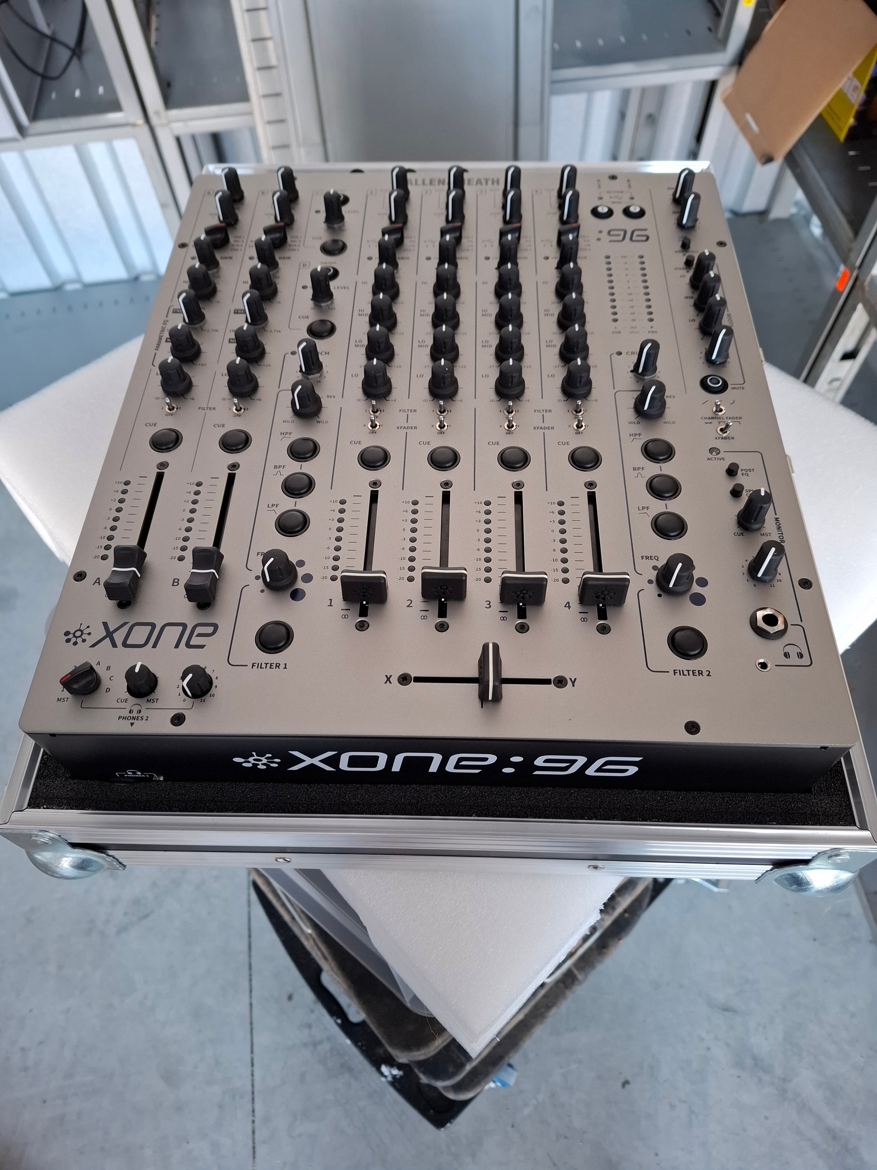 Allen & Heath Xone:96 / Dj Mixer