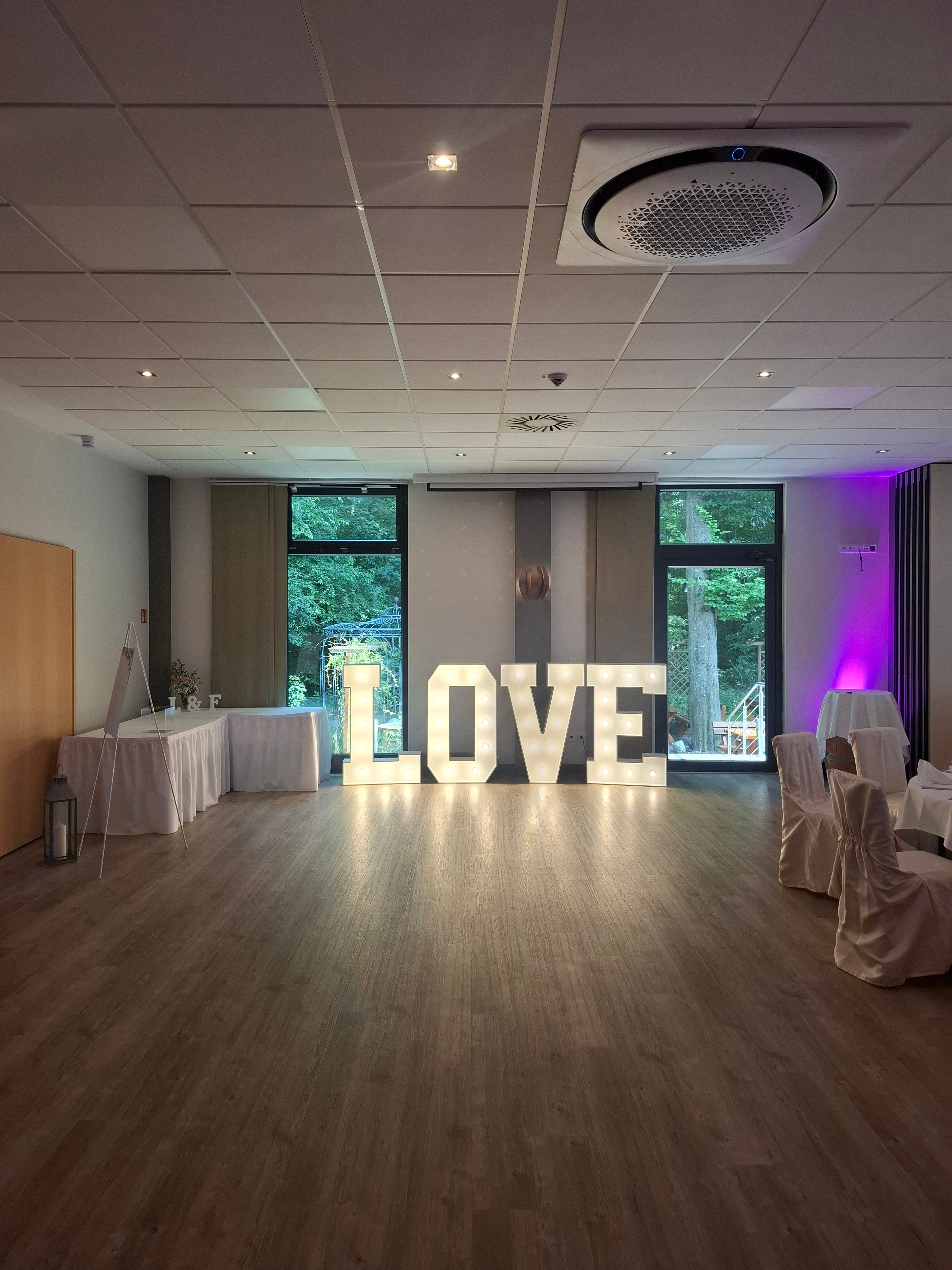 Led XXl Buchstaben LOVE , Hichzeit. Deko – 3