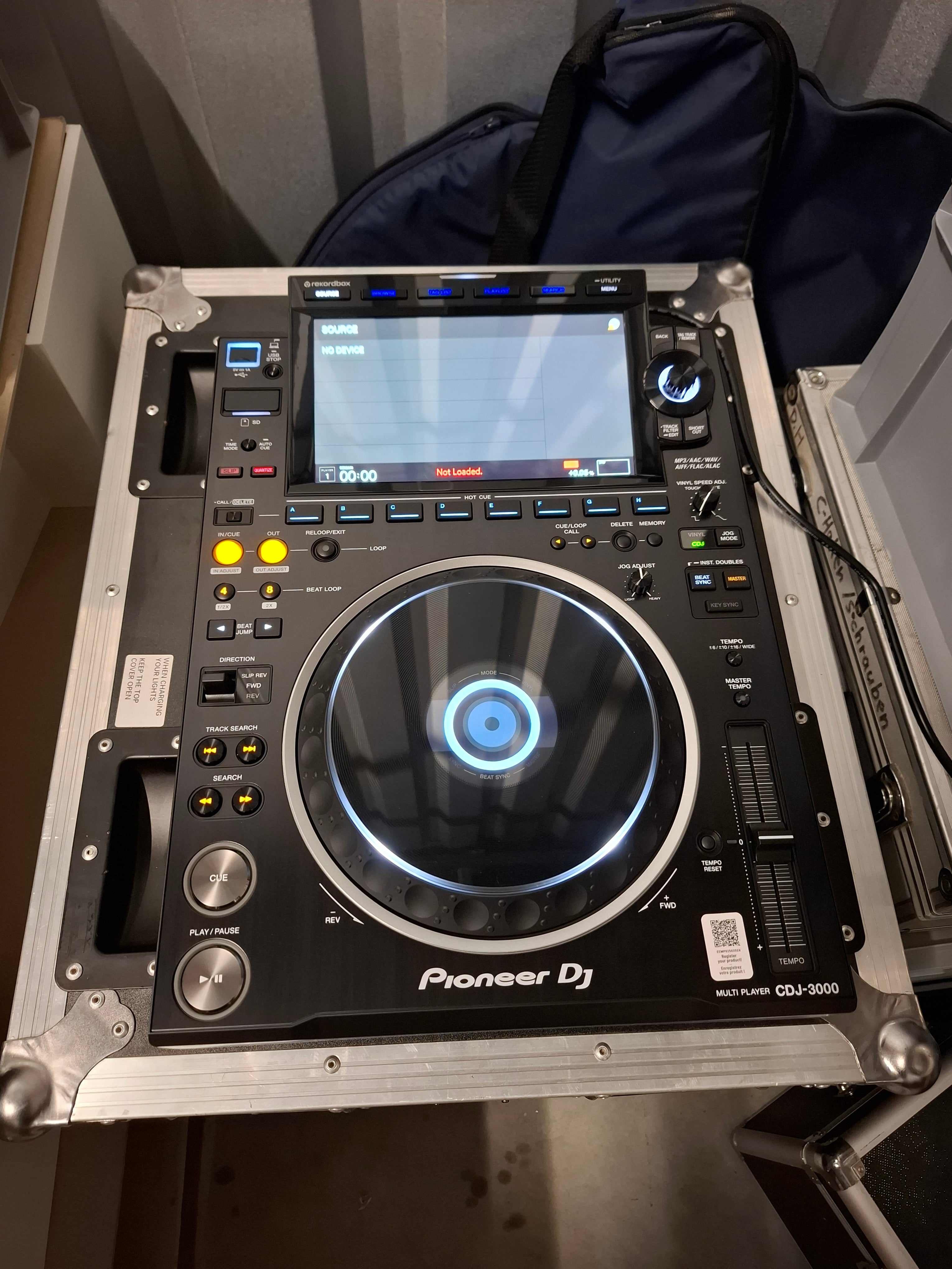 Pioneer CDJ 3000 inkl Case – 2