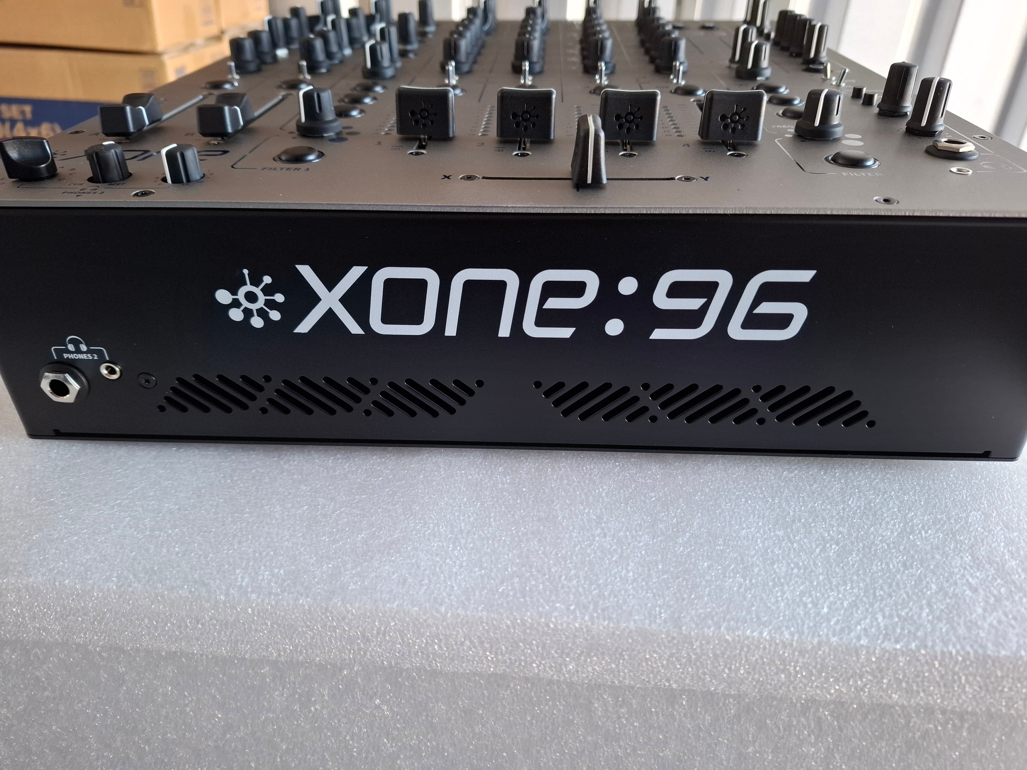 Allen & Heath Xone:96 / Dj Mixer – 3