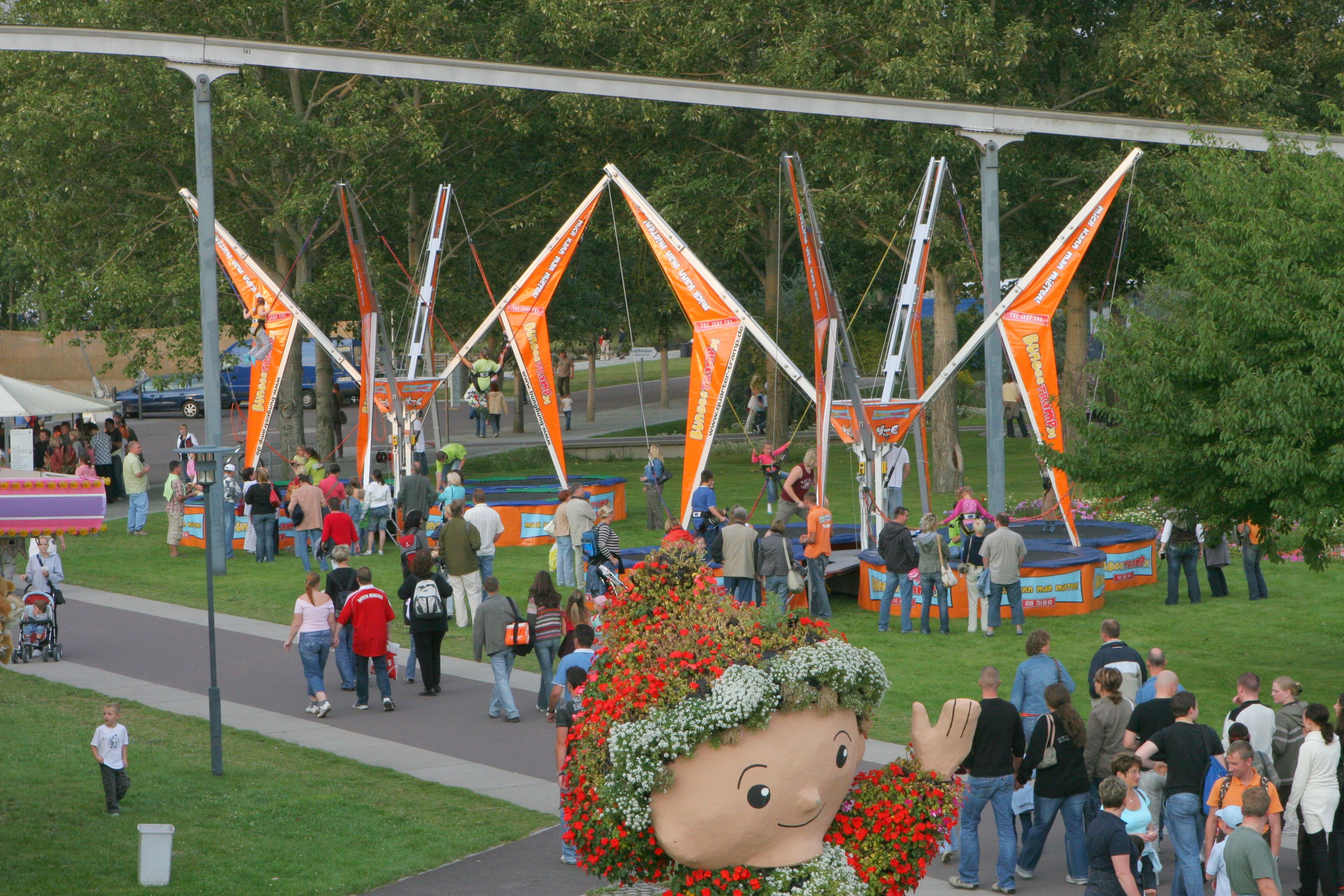 Bungee - Trampolin inkl. Betreuungspersonal – 4
