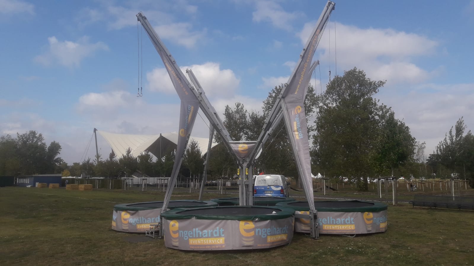 Bungee - Trampolin inkl. Betreuungspersonal – 2