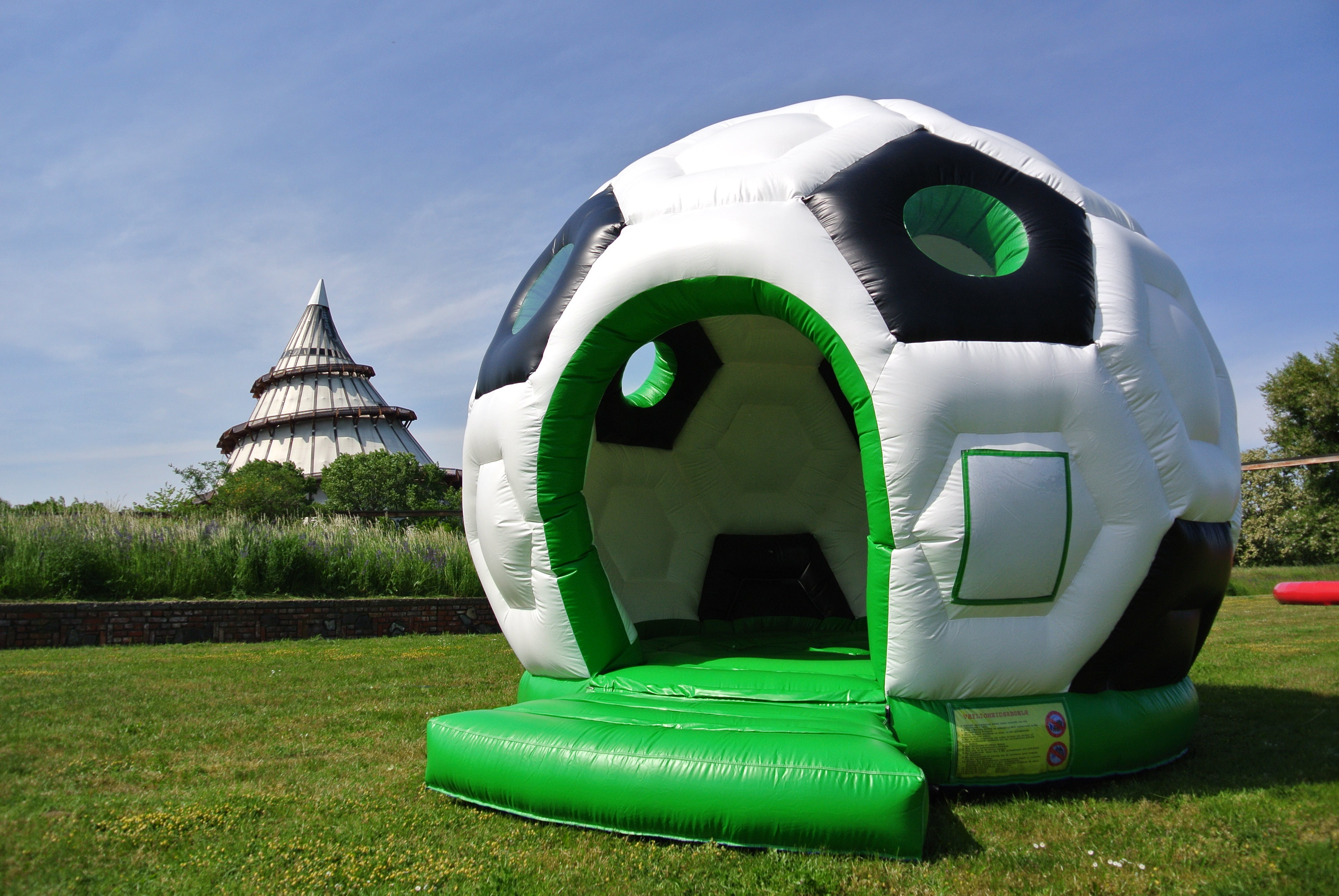 Hüpfburg "Fußball" 5,20 x 4,00 m