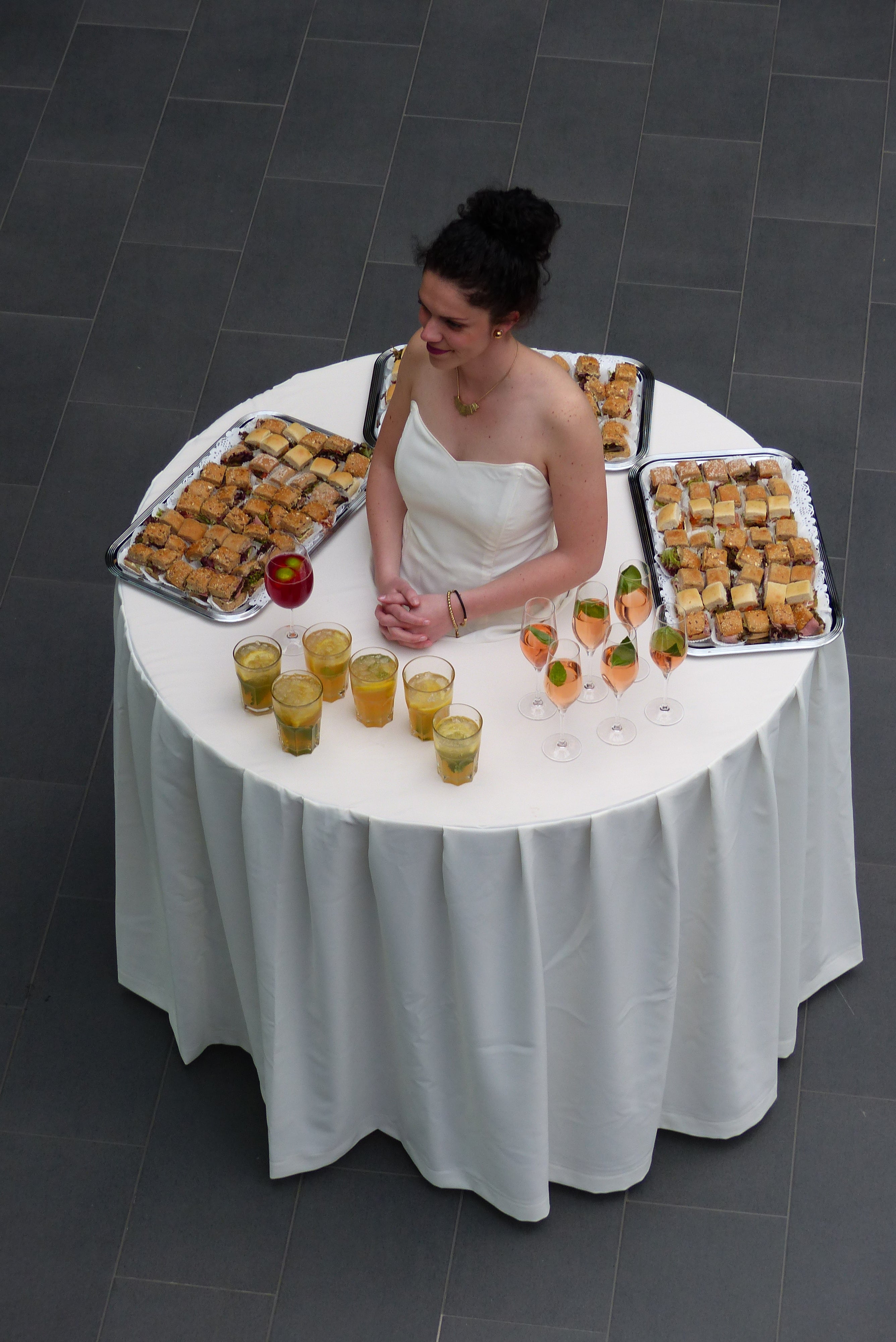 lebender Stehtisch | rollendes Buffet | exklusiv Stehtisch – 3