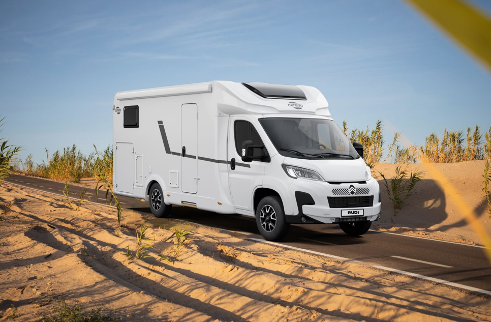 Wohnmobil Carado T 338 S Teilintegrierter 698 m , mit vollautomatischer Satanlage ,DoppelDin Radio, Rückfahrkamera, 3er Fahrradträger und Markise für bis zu 5 Personen – 2