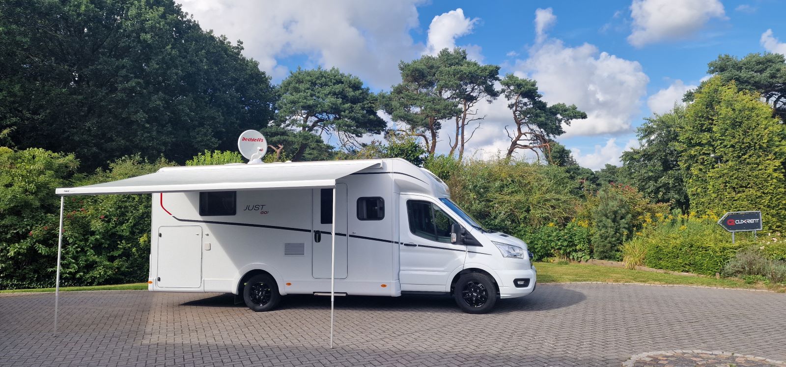 Wohnmobil Dethleffs Just Go T 7055 DBL Automatik mit TV,  Doppel Din Radio,Navi, Rückfahrkamera,4er Fahrradträger und Markise – 3