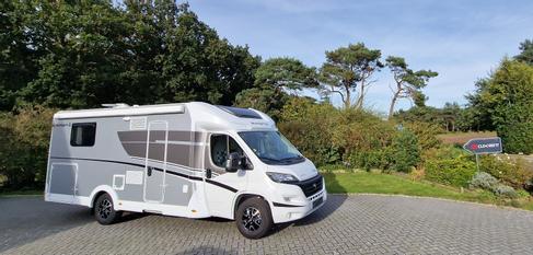 Wohnmobil Sunlight T 69 Active mit TV,Queensbett, Doppel Din Radio,Navi, Rückfahrkamera,4er Fahrradträger und Markise – 3