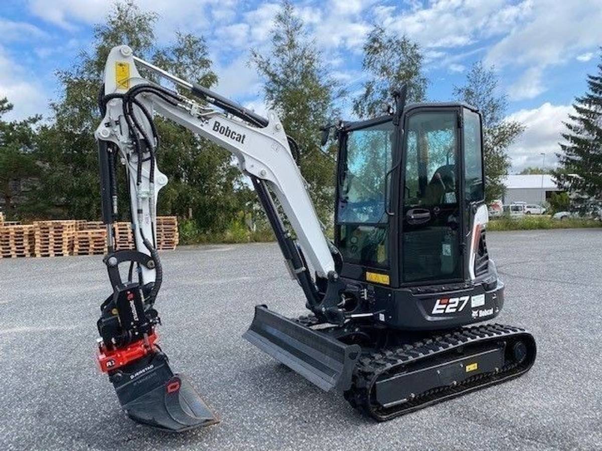 Bobcat E27 Powertilt 2.7t – 2