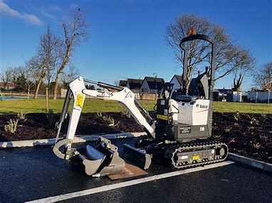 Bobcat E10 Minibagger 1.1t 70cm – 2