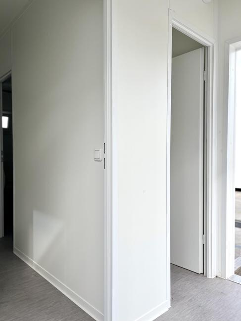 Büroversorger / Küchencontainer/ Bürocontainer mit WC-Damen/ Herren 20 Fuß – 2