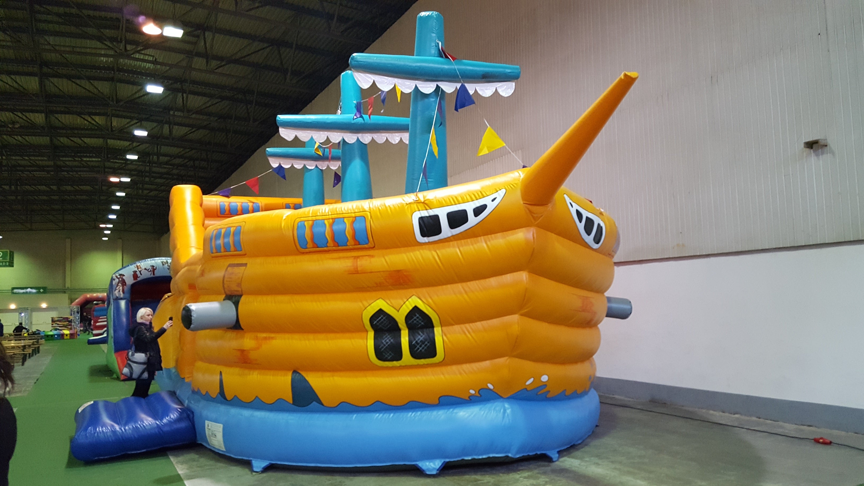 Hüpfburg Piratenschiff – 3