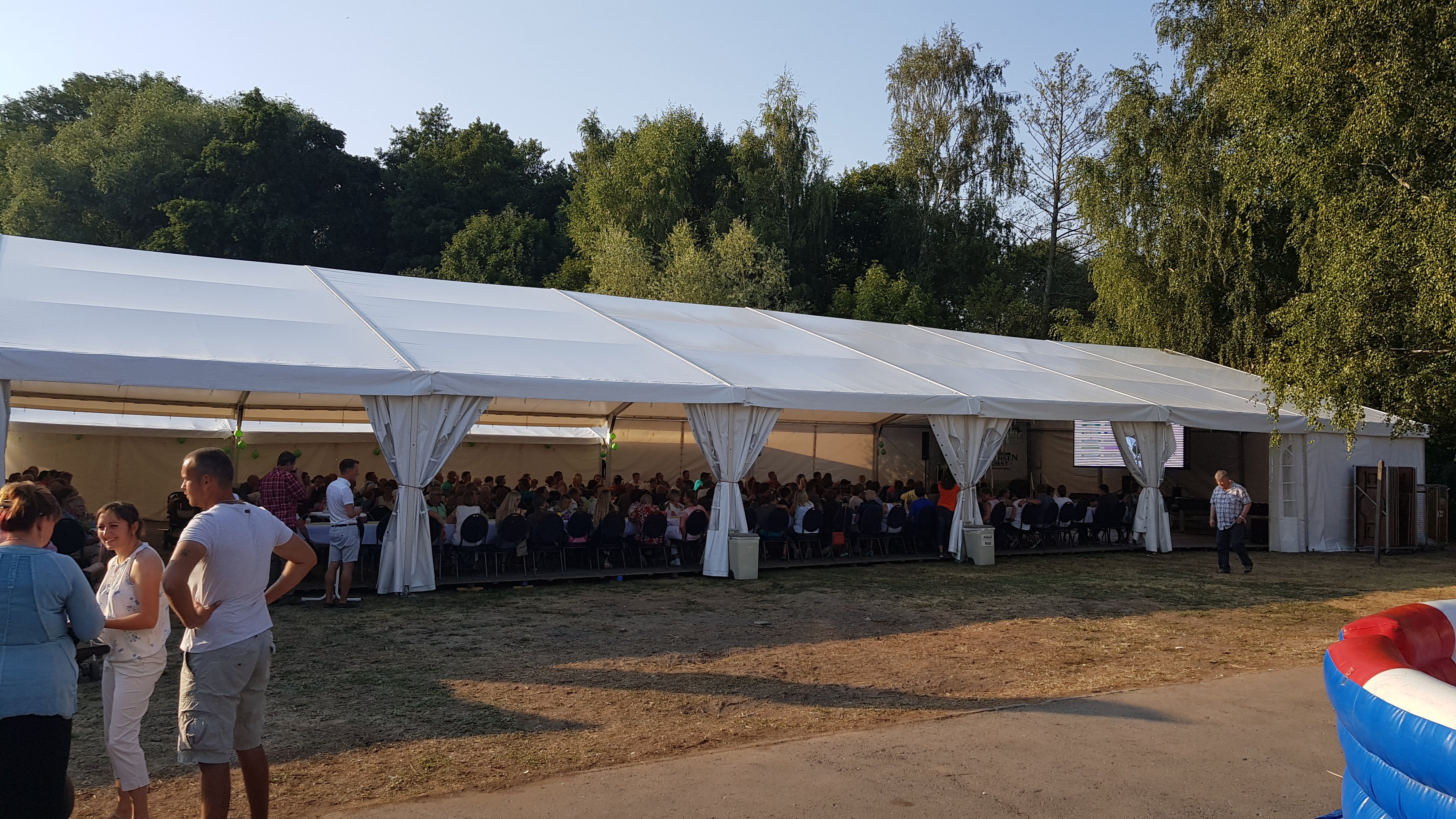 Fest- und Partyzelt 30 x 10m – 2