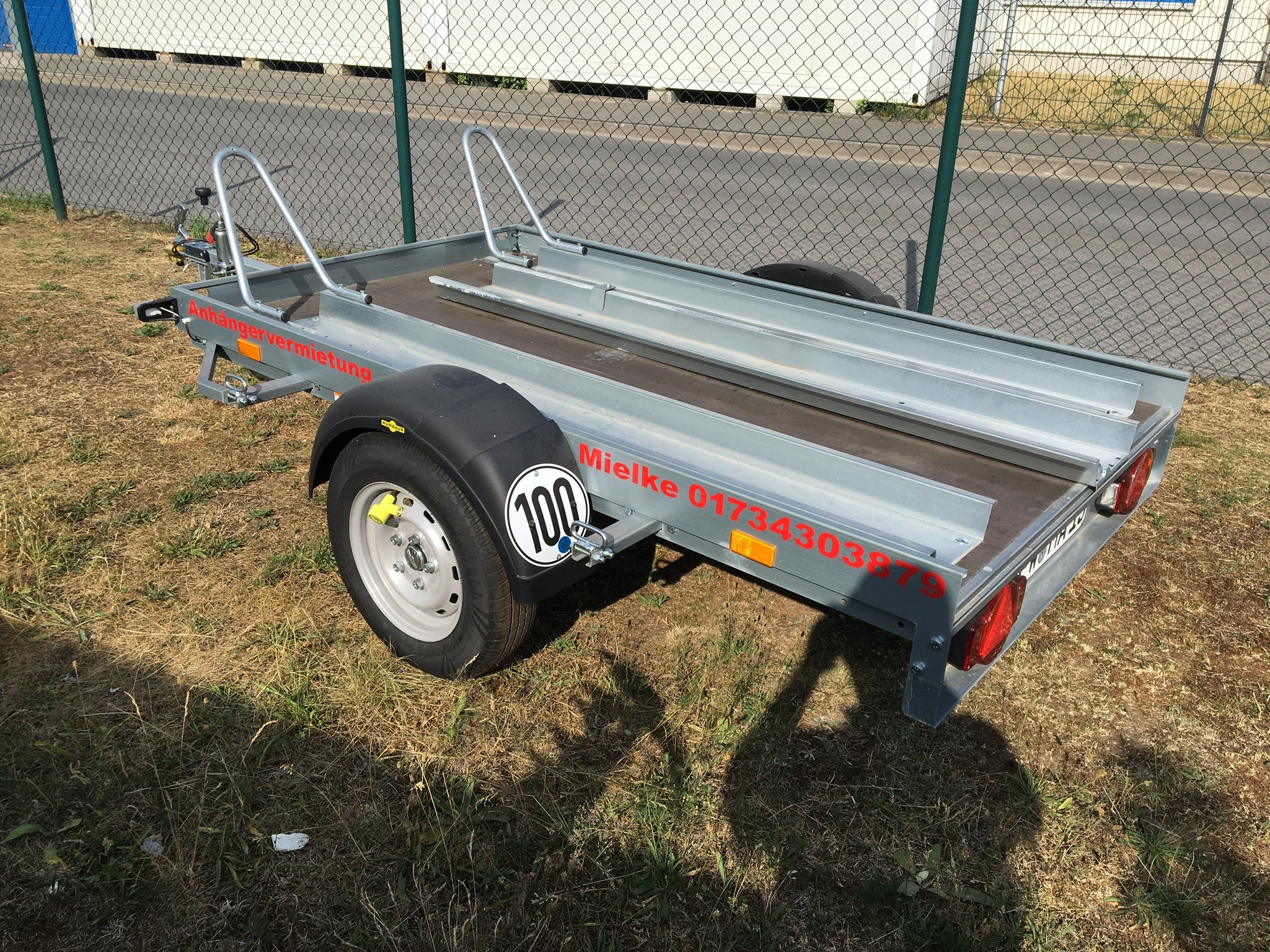 Motorradanhänger Motorrad Moped Roller Trailer Anhänger mieten – 3