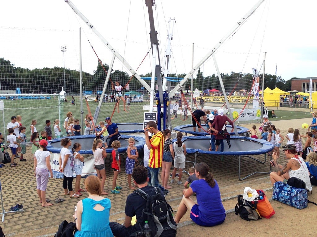 4er Bungee- Trampolin, Quatertramp, Bungee- Trampolin – 3