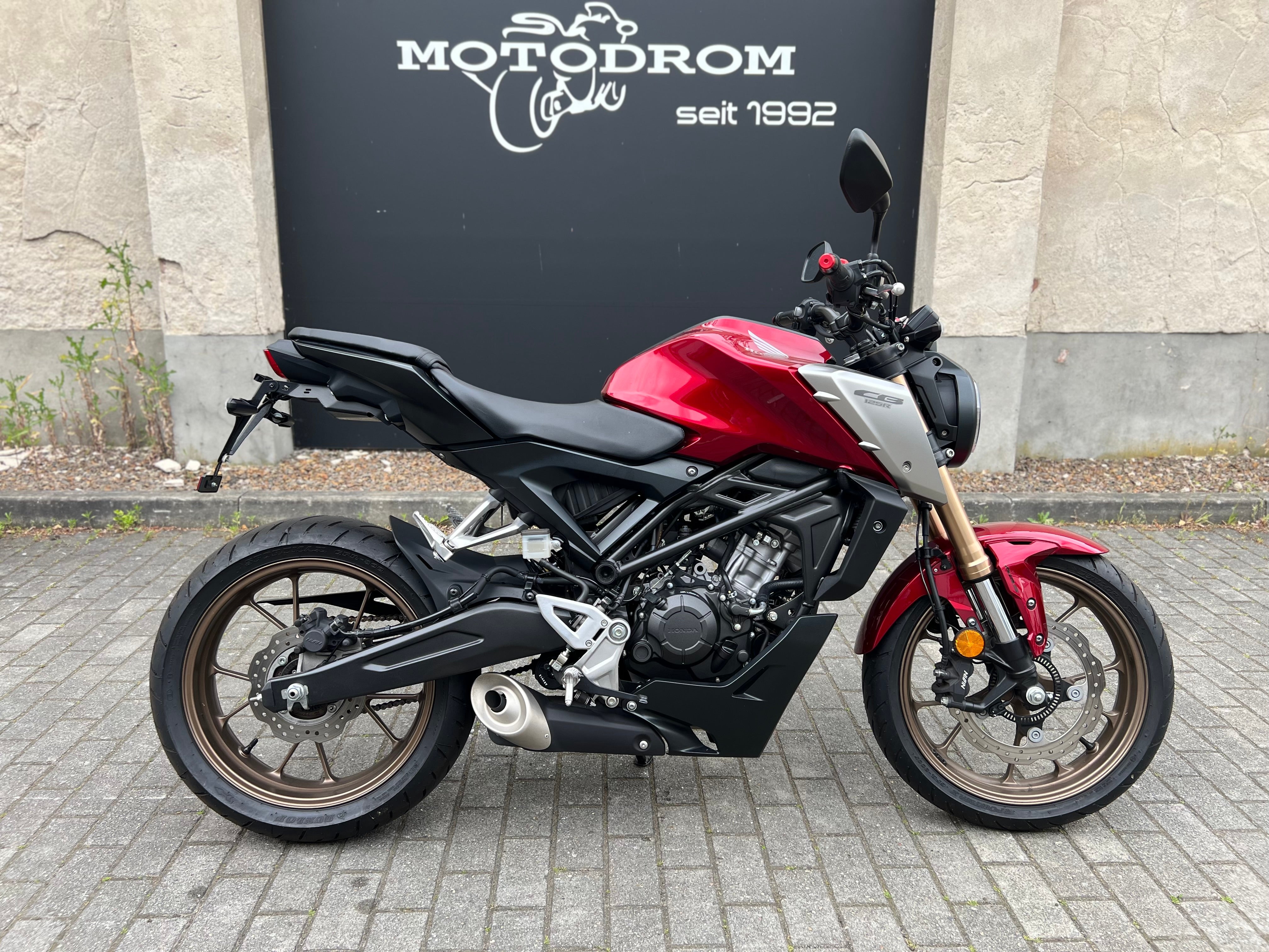 Motorrad Honda CB125R