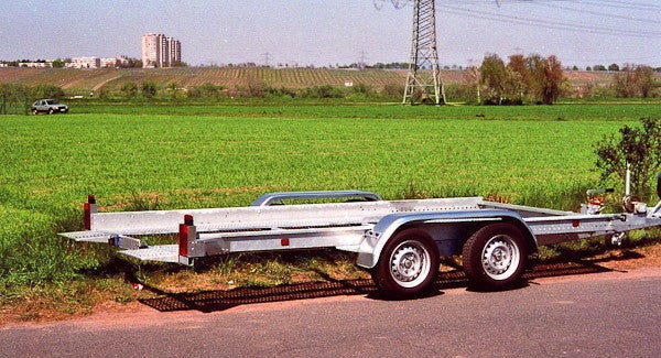 Autotransporter mit Seilwinde – 2