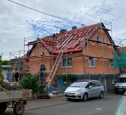 Dachdeckeraufzug Dachdeckerlift Schrägaufzug Schräglift Steckaufzug Stecklift Materialaufzug Materiallift Bauaufzug Baulift mieten