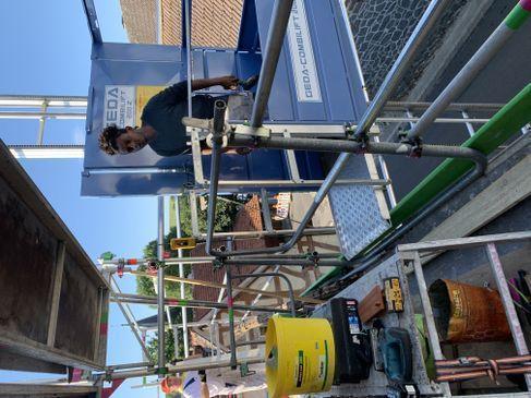 Gerüstaufzug Gerüstlift Materiallift Materialaufzug Senkrechgtlift Senkrechtaufzug Zahnstangenlift Zahnstangenaufzug Bauaufzug Baulift GEDA 200 Z – 4