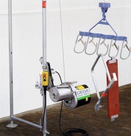 GEDA Maxi 150s Gerüstwinde Gerüstaufzug Seilwinde Seilaufzug Bauwinde Bauaufzug Schwenkarmaufzug Schwenkarmlift Seilhebezug mieten – 4