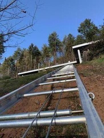 Hanglift Hangaufzug Berglift Bergaufzug Geländelift Geländeaufzug Lastenlift Lastenaufzug Schräglift Schrägaufzug Stecklift Steckaufzug mieten