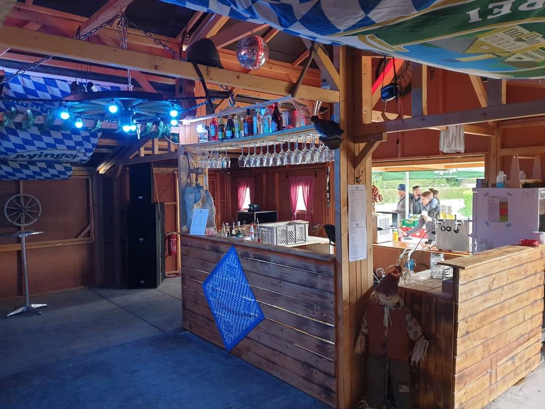 Rustikale Almütten (15m² - 70m²) für Hochzeiten, Geburtstage, Firmen- und Vereinsfeiern – 2