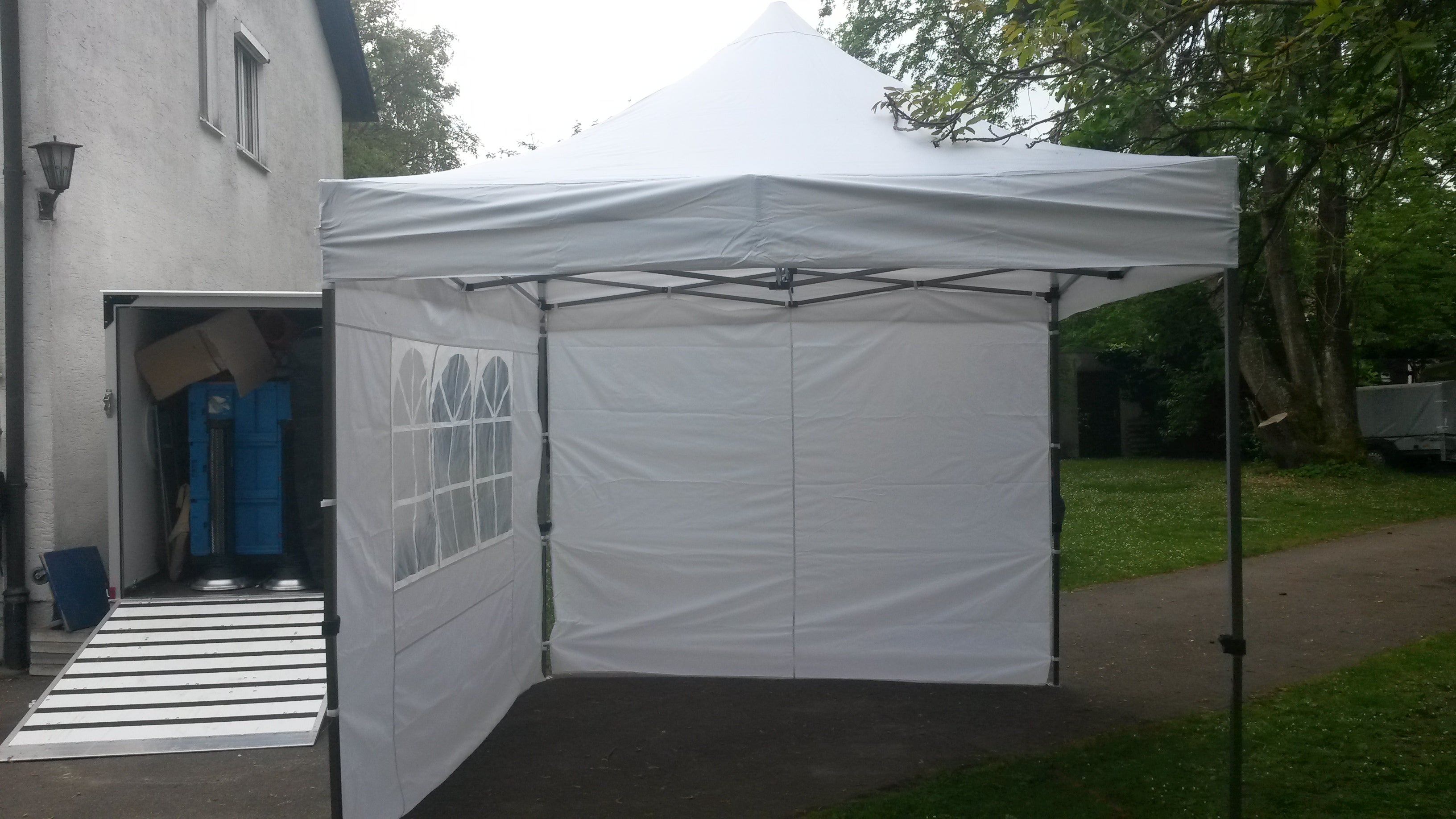 Pagode (Pavillon, Gartenzelt, Festzelt) - 6,80m x 5m - bis 70 Personen oder Faltpavillon - bis 20 Personen – 4