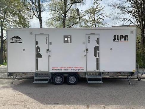 Hochwertiger Sanitäranhänger mieten - Komfort & Hygiene für Ihre Veranstaltung (Toilettenwagen, Kloanhänger, Klowagen, Toilletenanhänger)