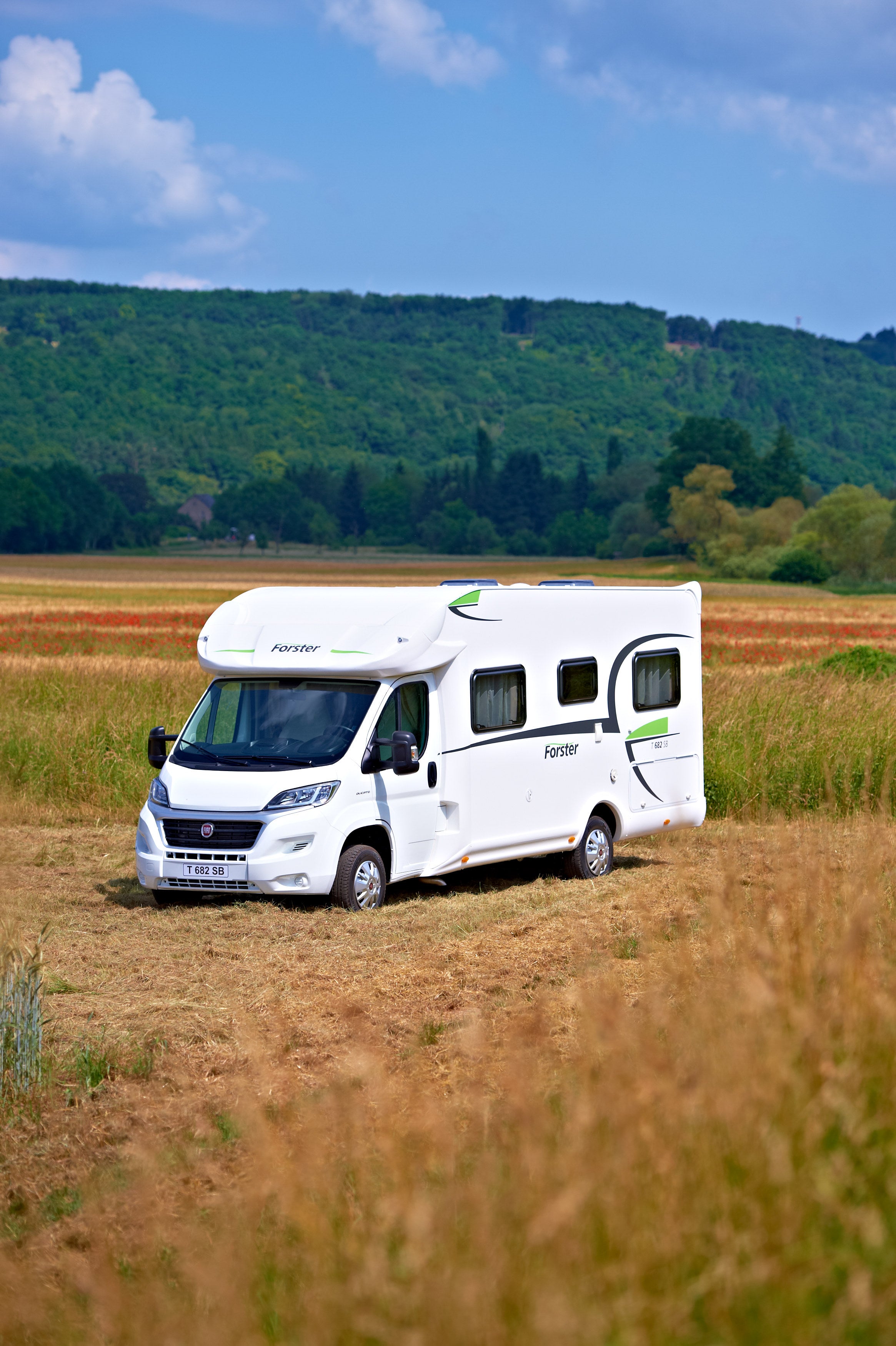 Wohnmobil Forster T738 EB - 20 MIT Hubbett